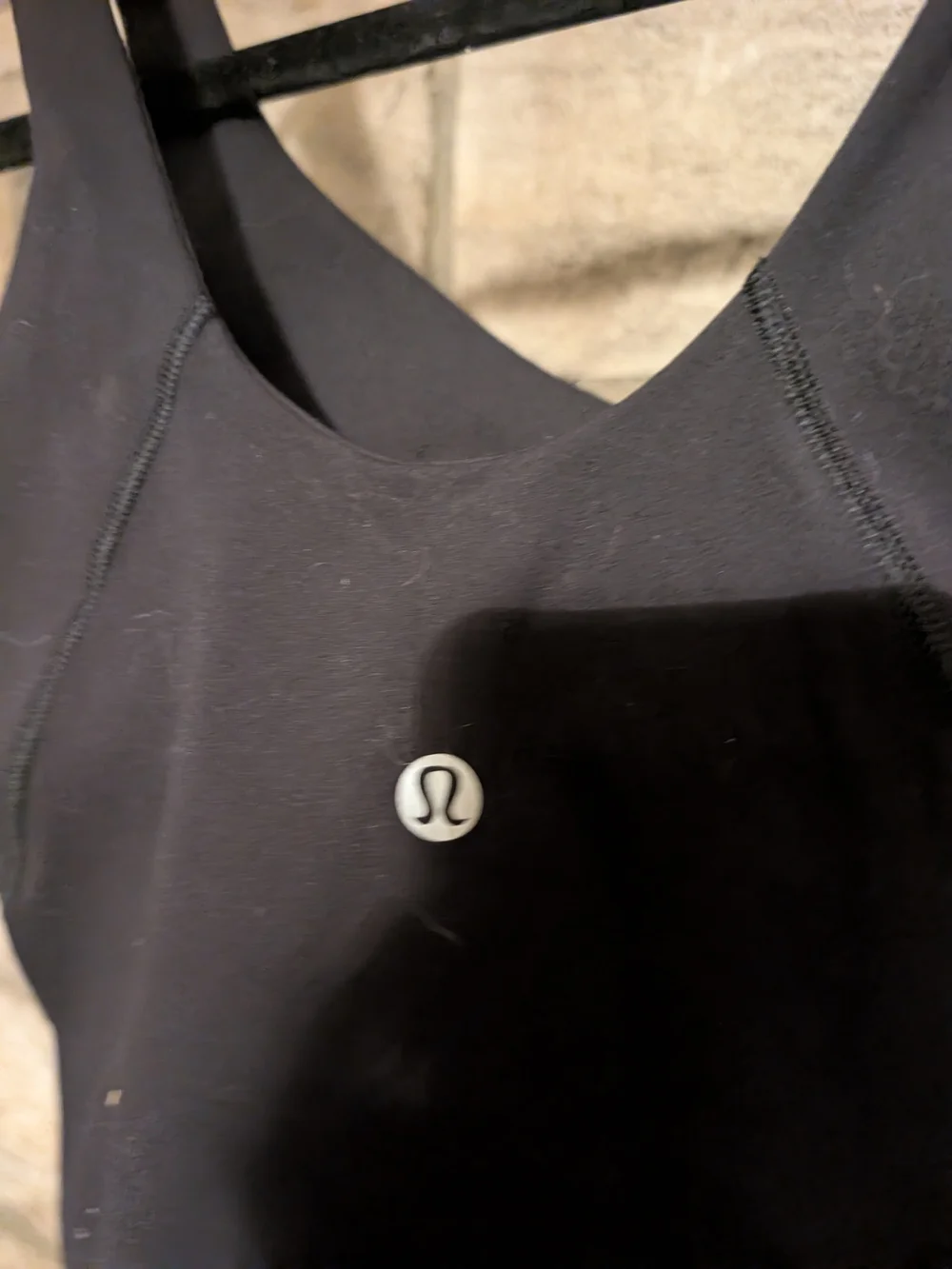 lululemon black V-neck Cropped Sports Tank, Small